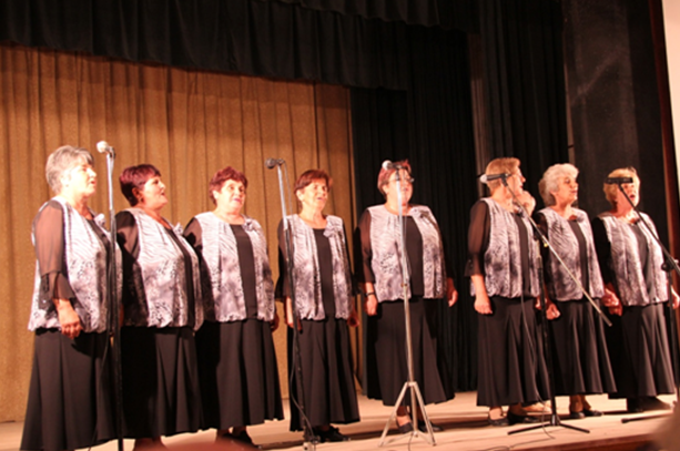 local-choir-ladies