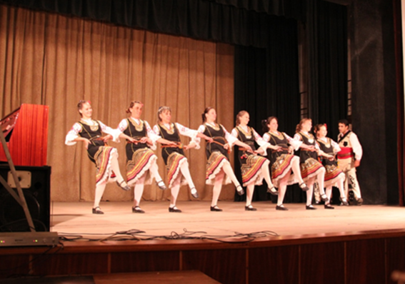 local-dancers